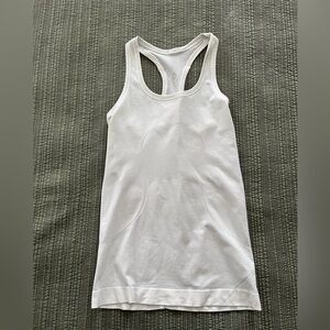 Lululemon Swiftly racerback tank